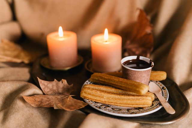 Churros. Španělské koblihy s čokoládou pro lepší náladu