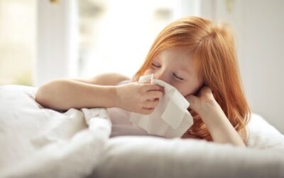 Jak podpořit dětský organismus při nachlazení: bylinné čaje, hydratace a zklidnění při nemoci